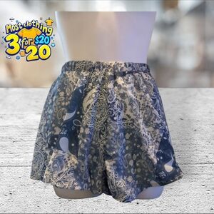 Altar's state lined shorts size small